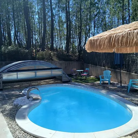 Moderne Avec Piscine Privee Pres De 15 M² *